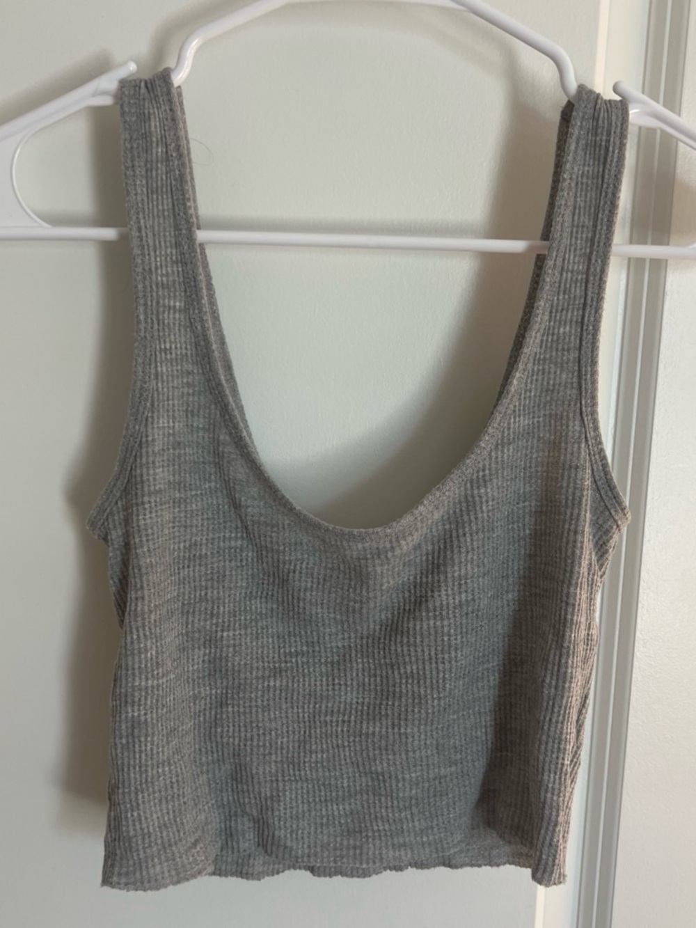 PacSun Ribbed Scoop Crop Tank - Gray